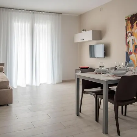 Apartment Camelot Red -